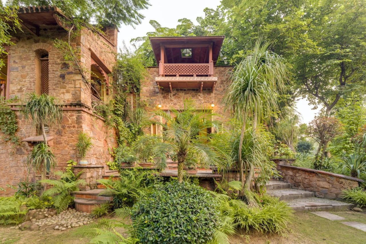 Hostie Chinar Haveli - Heritage Home With Pool, Gurgaon Eksteriør billede