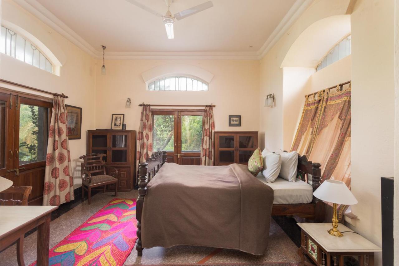 Hostie Chinar Haveli - Heritage Home With Pool, Gurgaon Eksteriør billede