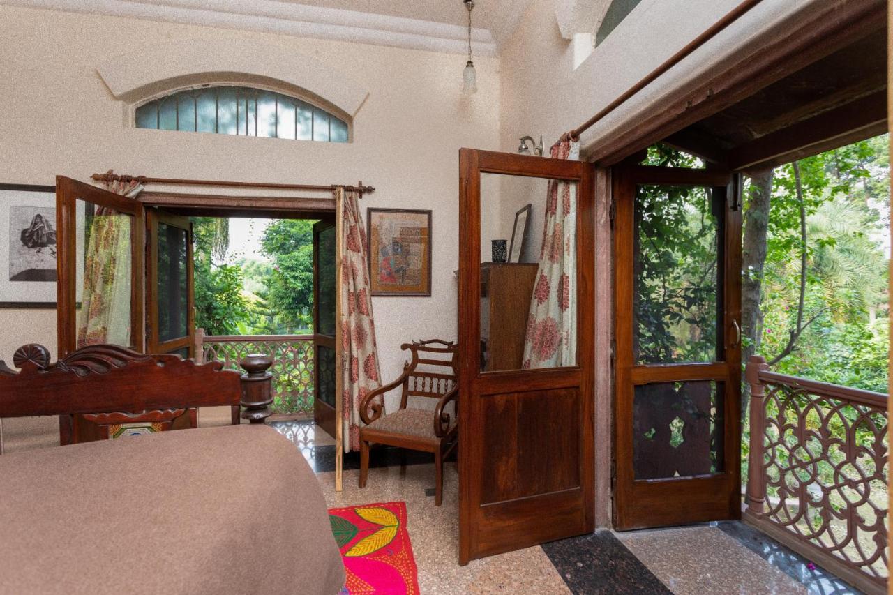 Hostie Chinar Haveli - Heritage Home With Pool, Gurgaon Eksteriør billede
