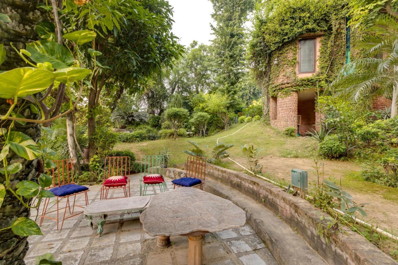 Hostie Chinar Haveli - Heritage Home With Pool, Gurgaon Eksteriør billede