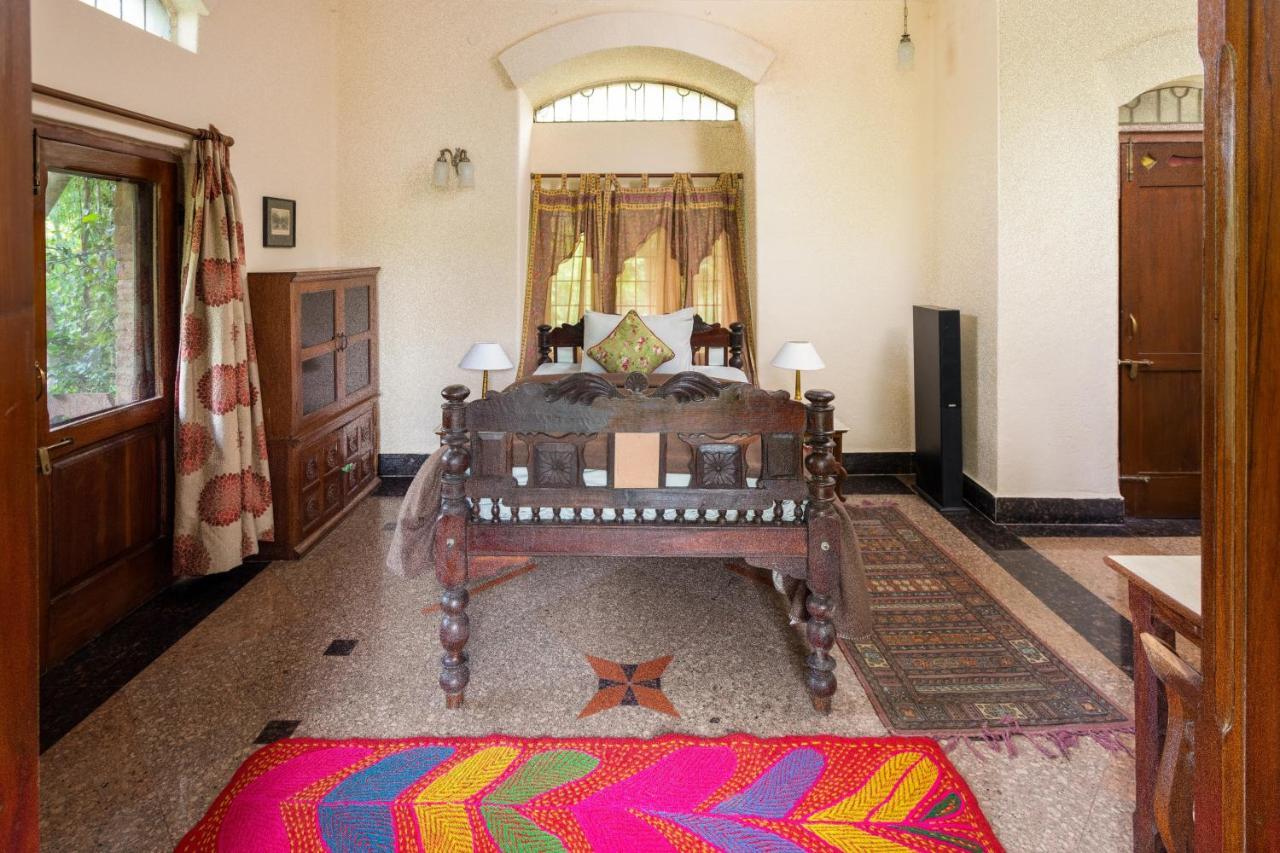 Hostie Chinar Haveli - Heritage Home With Pool, Gurgaon Eksteriør billede